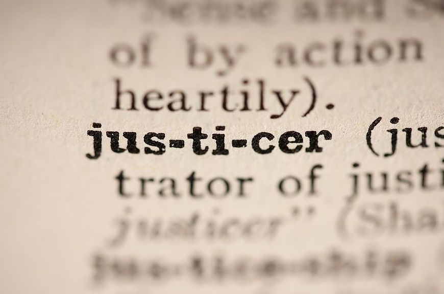 Justicer in dictionary